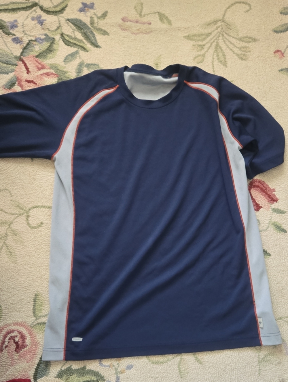 ALO Yoga Men's Navy and Light Blue Rash Guard with Orange Piping